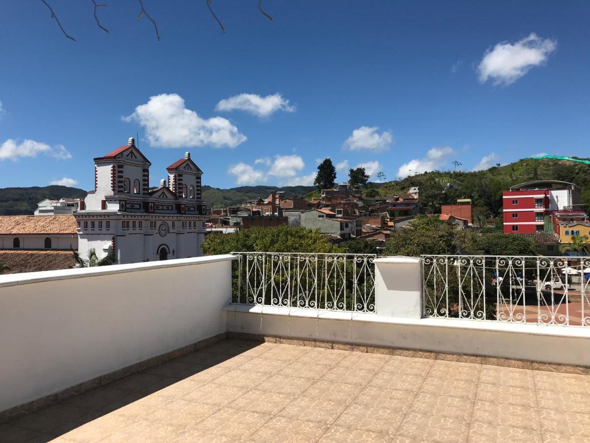 Hotel Bahia Guatape Bagian luar foto
