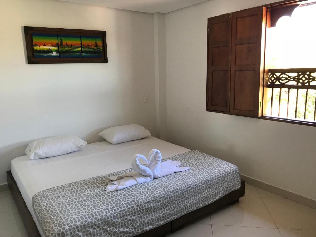 Hotel Bahia Guatape Bagian luar foto