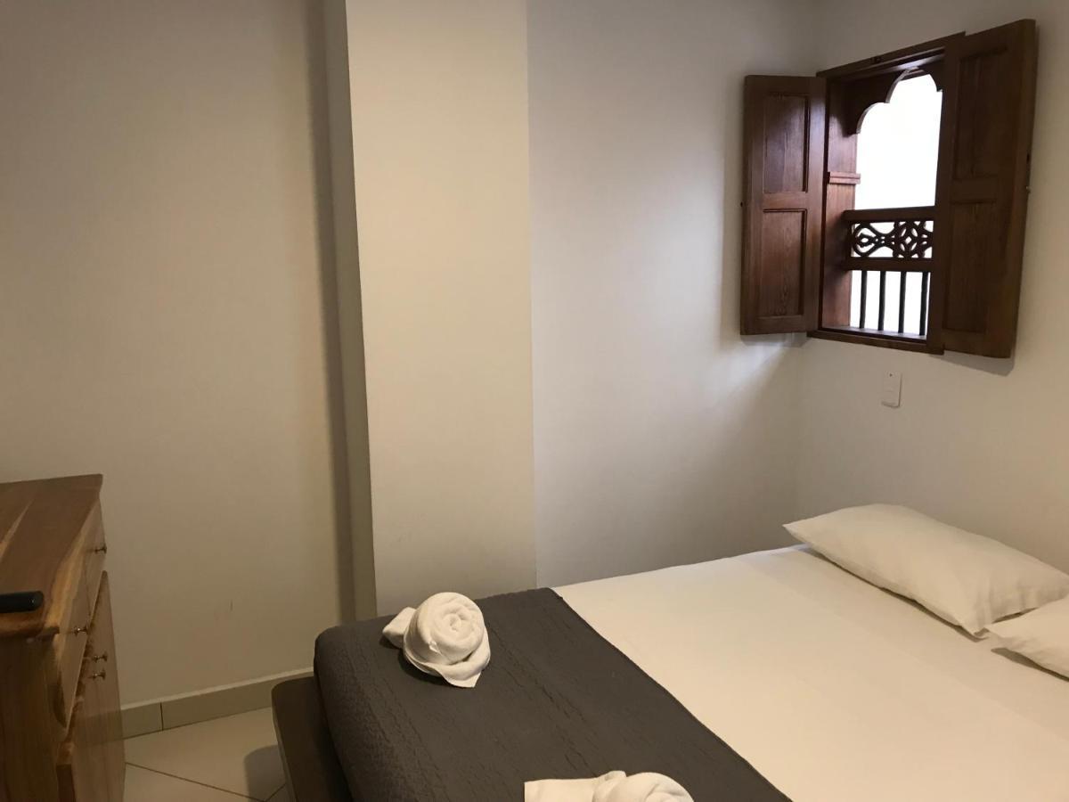 Hotel Bahia Guatape Bagian luar foto
