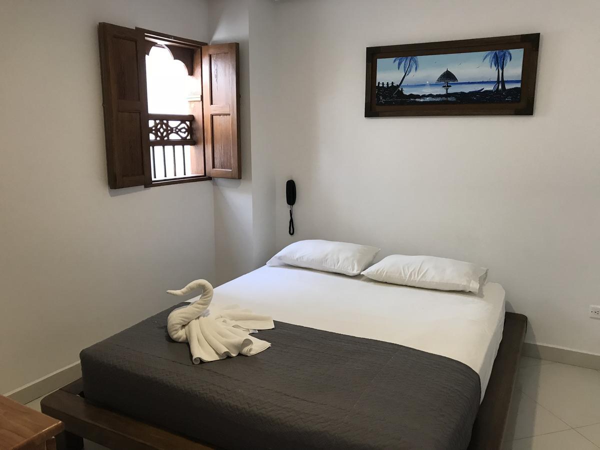 Hotel Bahia Guatape Bagian luar foto